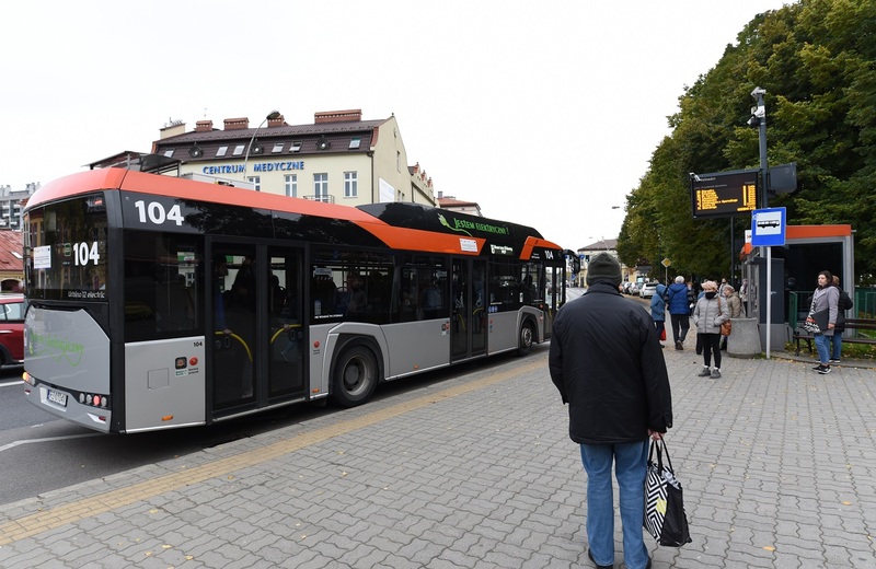 ZTM likwiduje część przystanków "na żądanie"