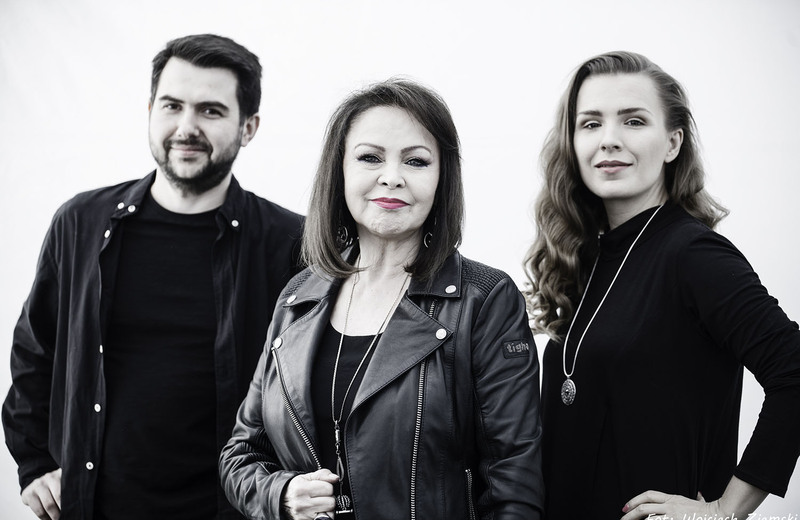 Otwarcie Senioraliów Rzeszowskich. Koncert Izabeli Trojanowskiej i barwny korowód