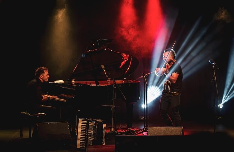Święto Wiosny z boginiami. Koncert braci Stechek w Filharmonii Podkarpackiej 