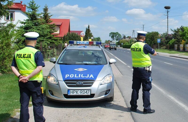 Więcej policjantów na drogach. Ruszyły działania "Majowy weekend 2024"