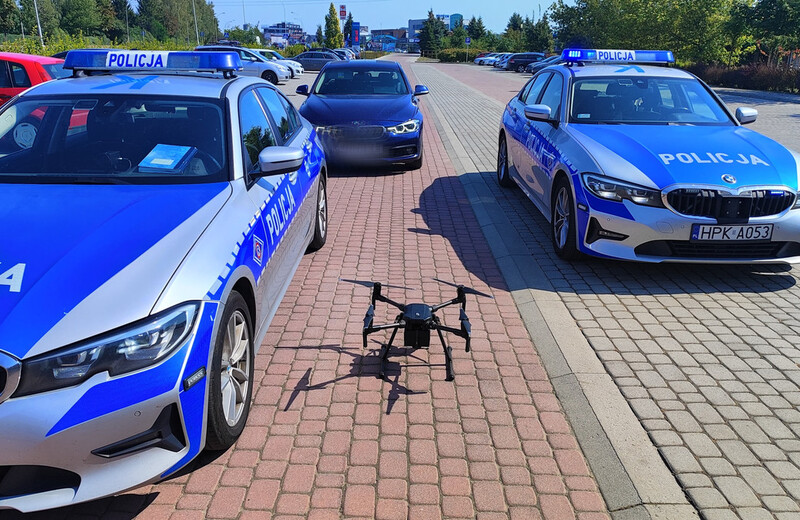 Policyjny dron nad rzeszowskim rondem ujawnił 20 wykroczeń
