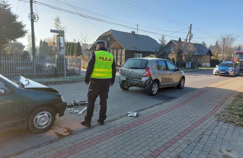 Wypadek w Łańcucie. Trzy osoby trafiły do szpitala