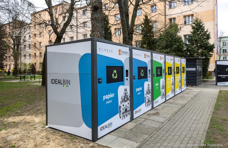 Miasto testuje inteligentne pojemniki na śmieci [ZDJĘCIA]