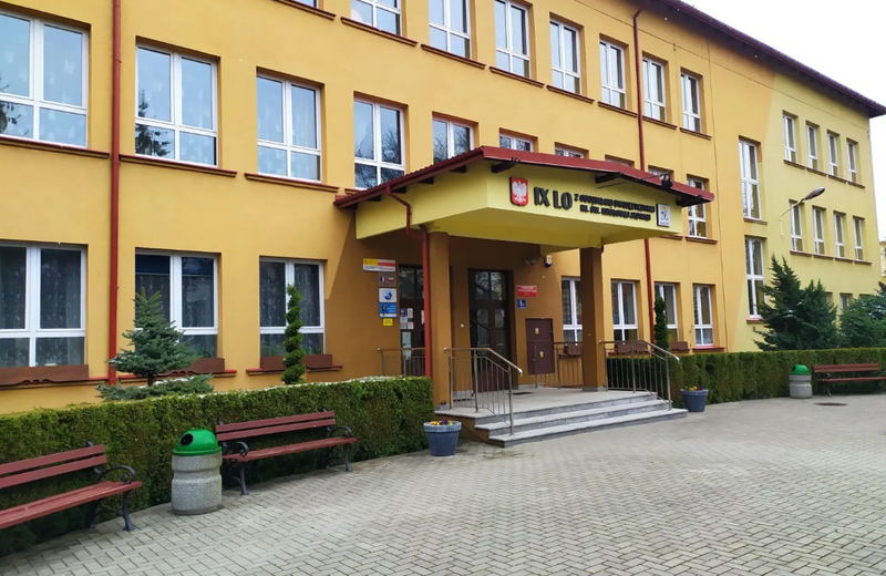 Szkoła przy ul. Orzeszkowej będzie rozbudowana. Powstanie m.in. hala sportowa