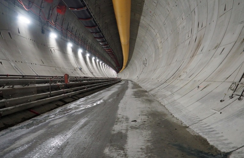 Tylko 50 m do wydrążenia nitki lewej tunelu na S19 Rzeszów Południe – Babica. Zobacz FILM z przejazdu
