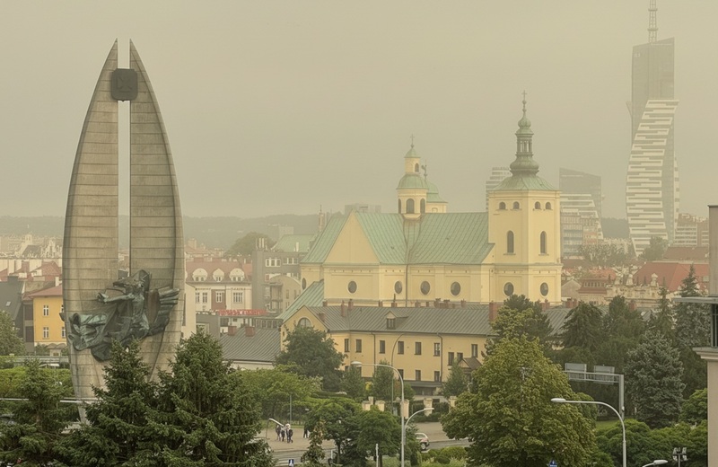 Fatalna jakość powietrza w Rzeszowie. Ostrzeżenie 3 stopnia