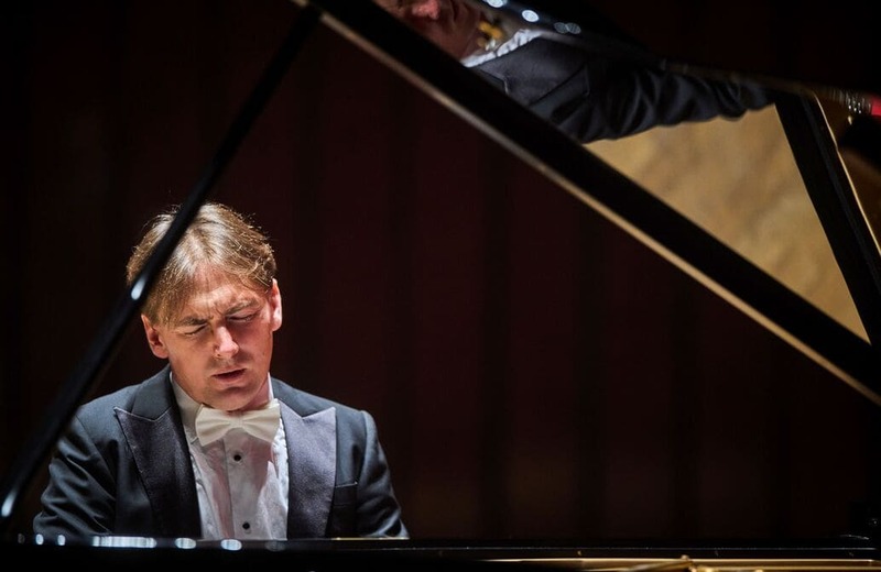 Ulubiony pianista rzeszowskiej publiczności Grzegorz Niemczuk wraca do Rzeszowa już 22 kwietnia. Tym razem zagra na fortepianie Fazioli!