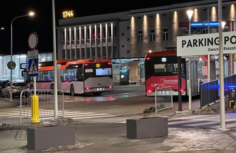 Rzeszowska komunikacja miejska w okresie okołoświątecznym. Jak będą kursować autobusy?