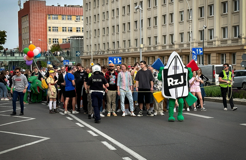 W piątek studenci przejmą miasto, będą czasowe utrudnienia w ruchu. Sprawdź, którędy przejdzie korowód