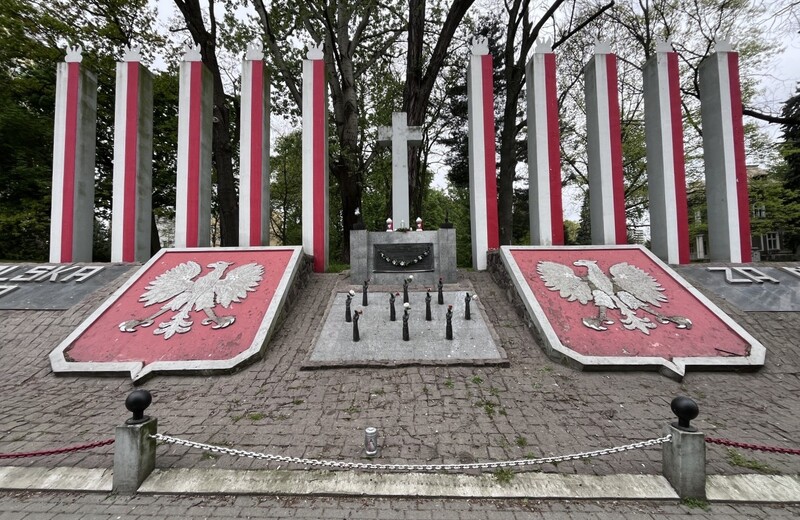 Pomnik Dziesięciu Rąk zostanie wyremontowany