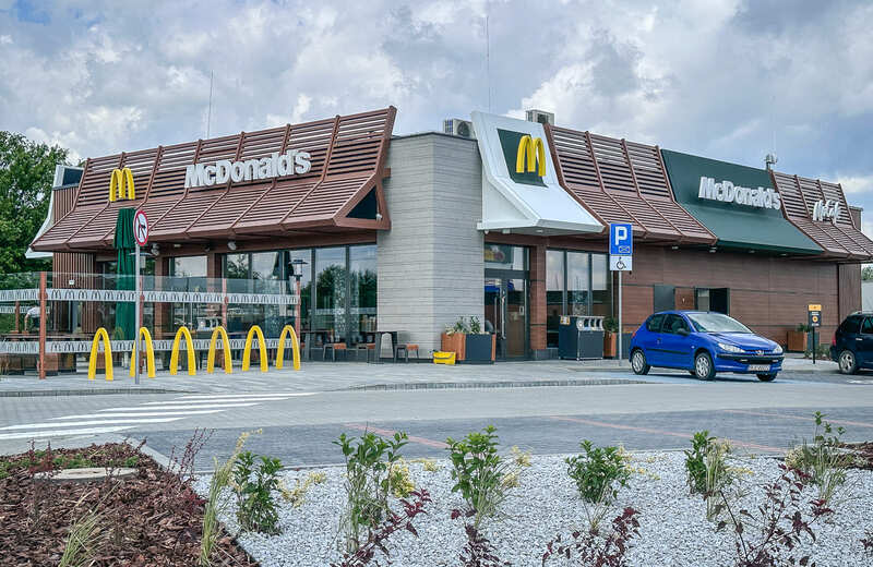 Otwarcie nowego McDonalds w Rzeszowie. Drobne upominki dla pierwszych gości