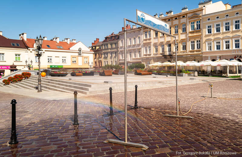 Nadchodzi fala upałów. Rzeszów uruchamia kurtyny wodne - sprawdź, gdzie staną