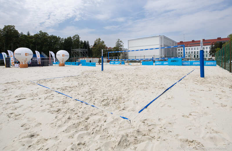 Rzeszów światową stolicą siatkówki plażowej. W centrum miasta rusza Puchar Świata [Harmonogram]