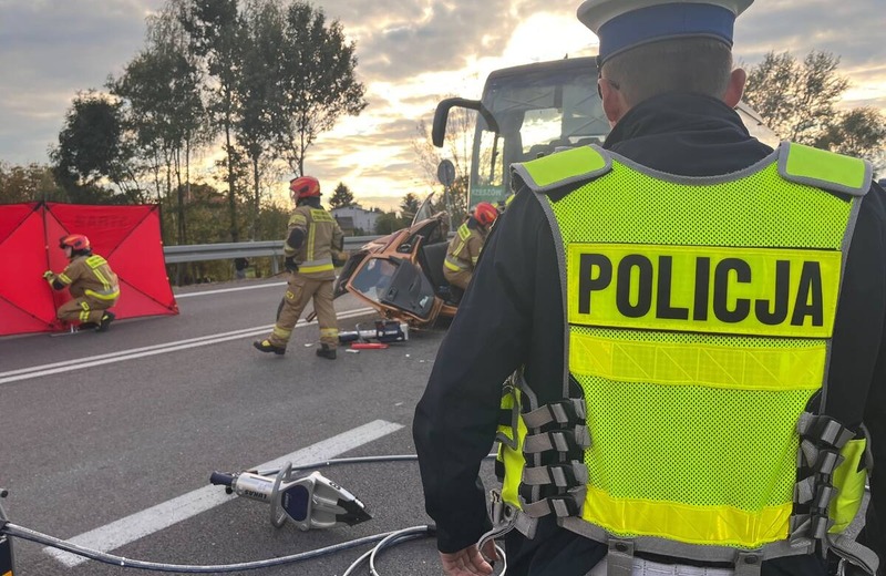 Tragiczny wypadek na DK9 w Kupnie. Nie żyją dwie kobiety