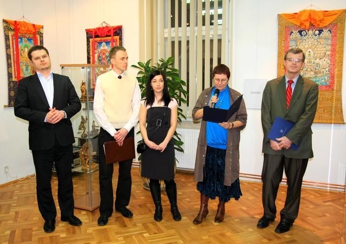 "Tanki i posągi - symbolika buddyjska"