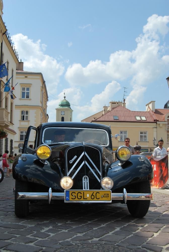 XI Podkarpacki Rajd Pojazdów Zabytkowych - Rzeszów - Rynek
