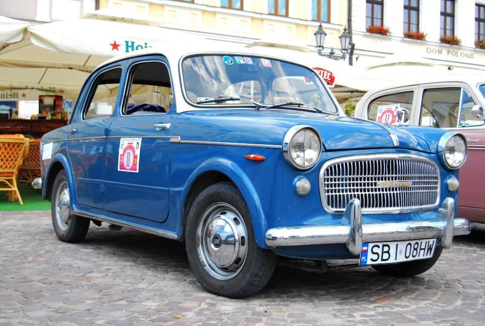 XI Podkarpacki Rajd Pojazdów Zabytkowych - Rzeszów - Rynek
