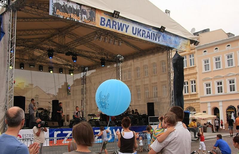 Barwy Ukrainy na  Rynku w Rzeszowie