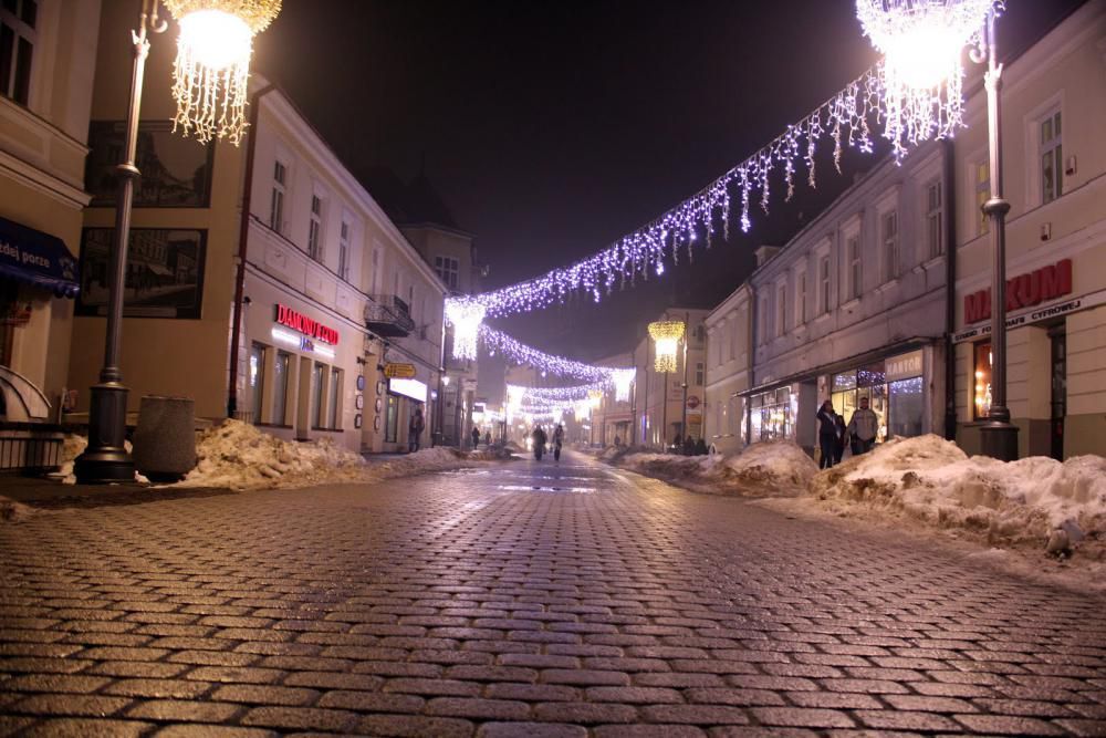 Rzeszów przedświąteczny - Rynek i okolice - Rzeszów - 8.12.2010
