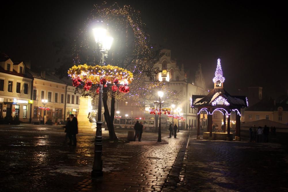 Rzeszów przedświąteczny - Rynek i okolice - Rzeszów - 8.12.2010