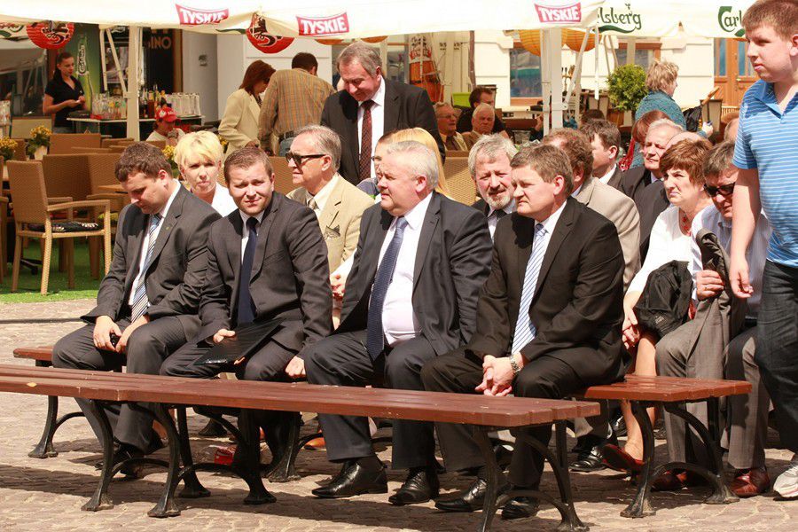 Wojewódzkie Święto Ludowe na rynku w Rzeszowie