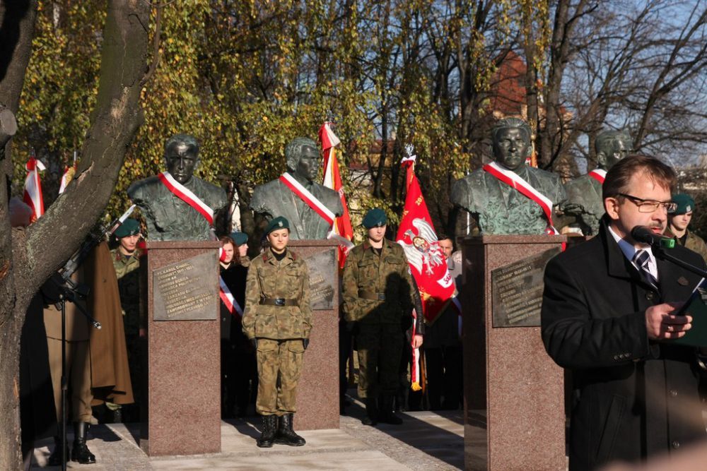  Odsłonięcie i poświecenie pomnika płk. Łukasza Cieplińskiego,