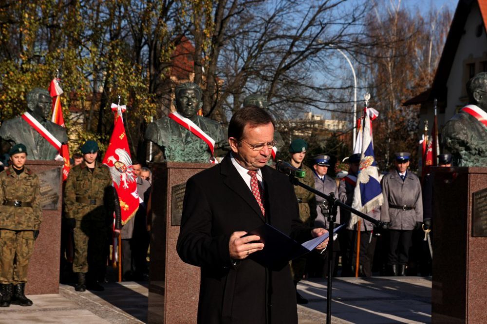  Odsłonięcie i poświecenie pomnika płk. Łukasza Cieplińskiego,
