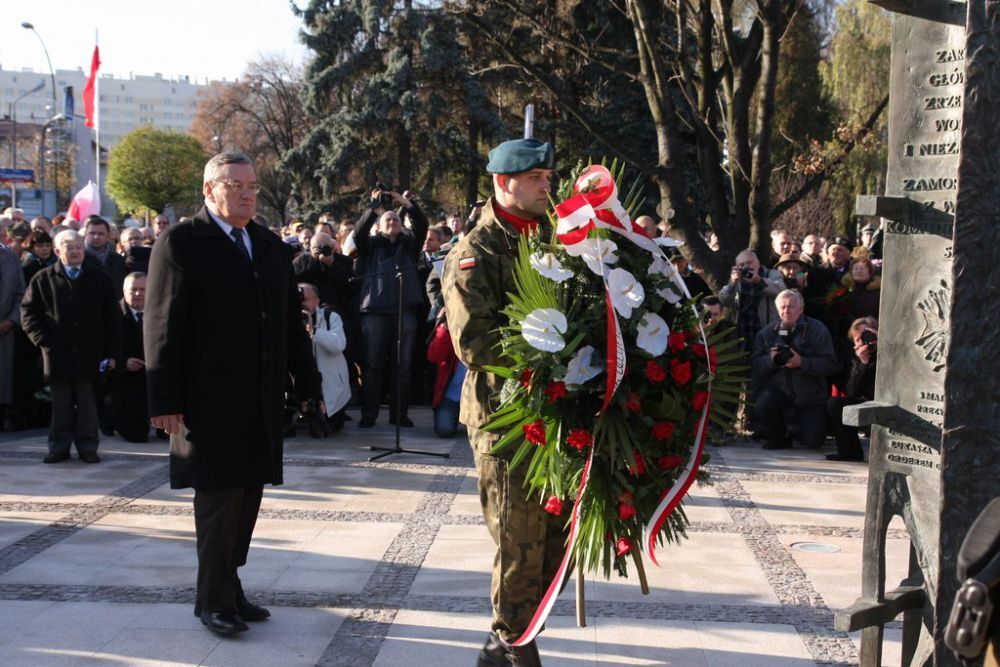  Odsłonięcie i poświecenie pomnika płk. Łukasza Cieplińskiego,