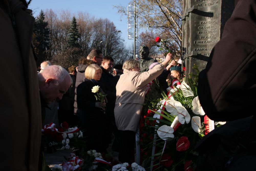  Odsłonięcie i poświecenie pomnika płk. Łukasza Cieplińskiego,