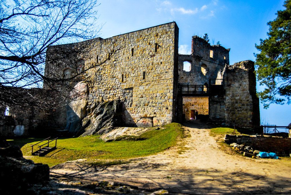 Prządki, Zamek w Odrzykoniu
