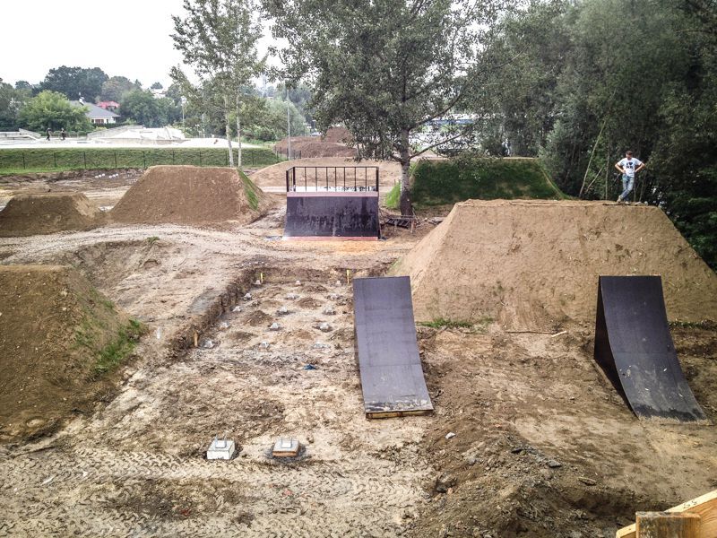 Inwestycje w Rzeszowie. Dirtpark - plac budowy