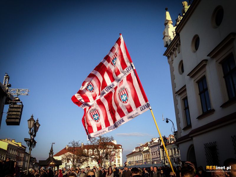 Asseco Resovia Mistrzem Polski. Feta na rynku