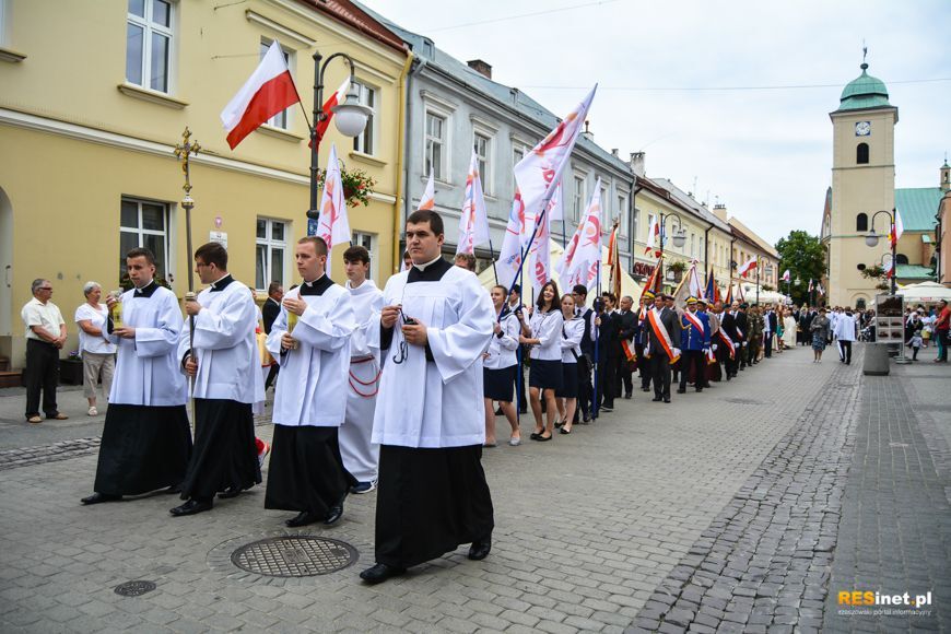 Boże Ciało. Procesja ulicami Rzeszowa
