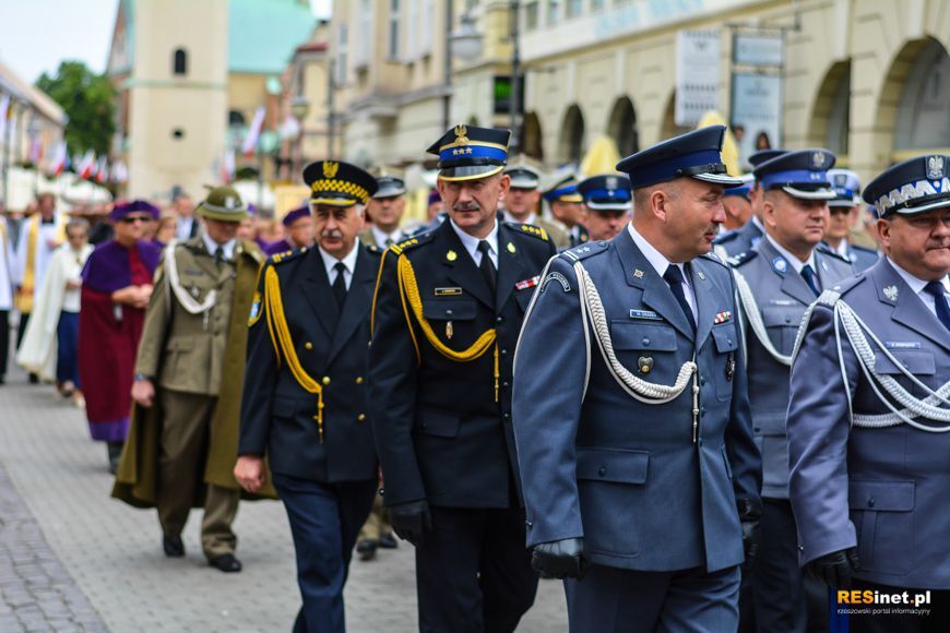 Boże Ciało. Procesja ulicami Rzeszowa