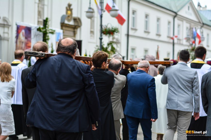 Boże Ciało. Procesja ulicami Rzeszowa
