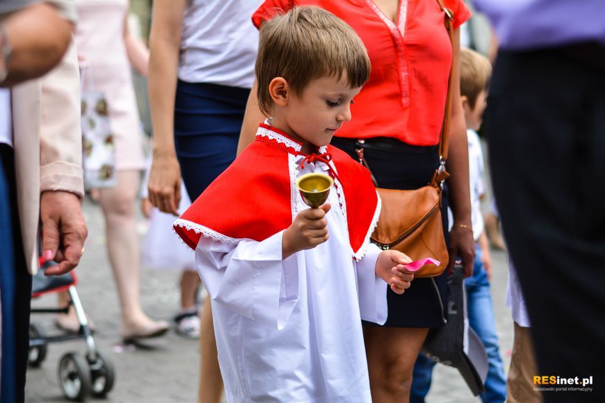 Boże Ciało. Procesja ulicami Rzeszowa