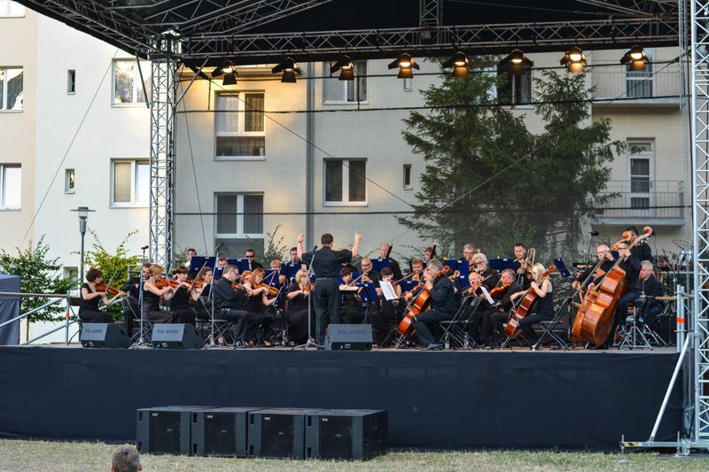 Letni Koncert Promenadowy - Fontanna Multimedialna