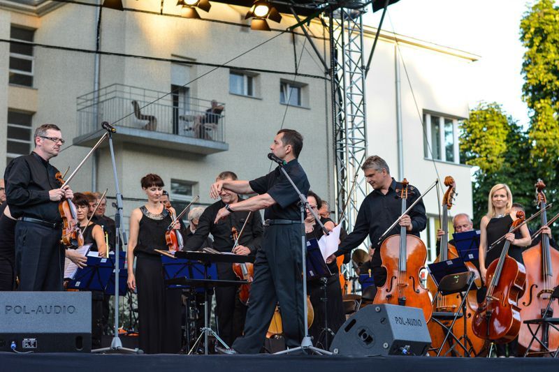 Letni Koncert Promenadowy - Fontanna Multimedialna
