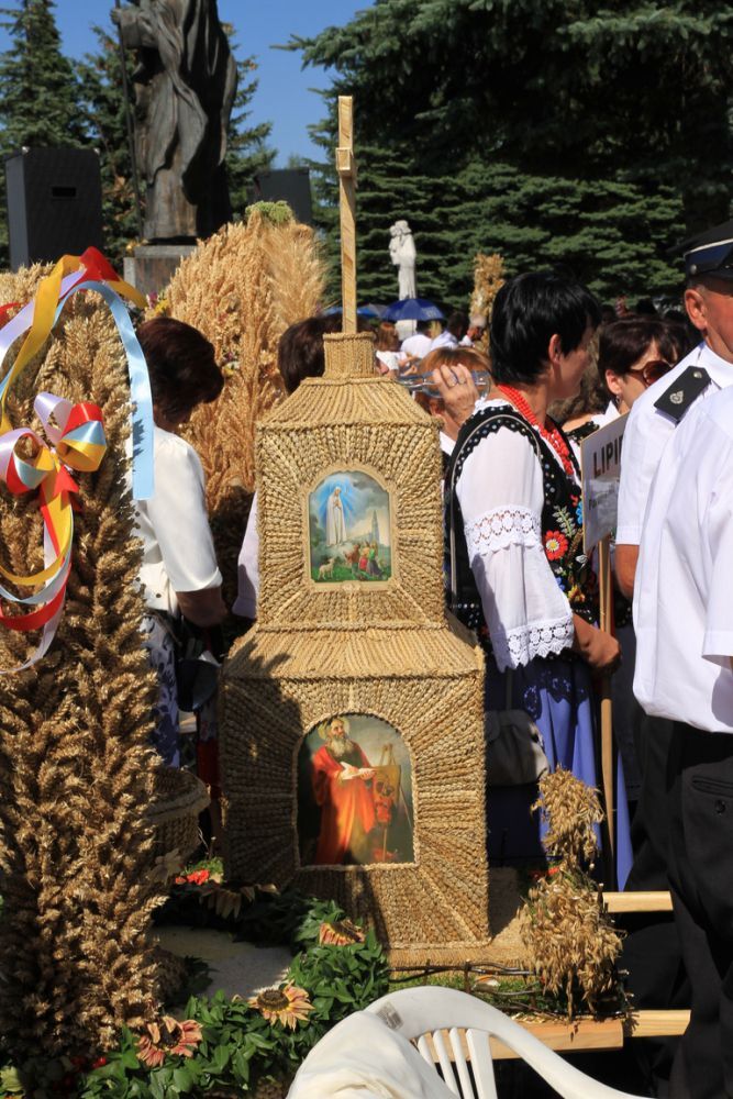 Dożynki diecezjalne w katedrze rzeszowskiej 