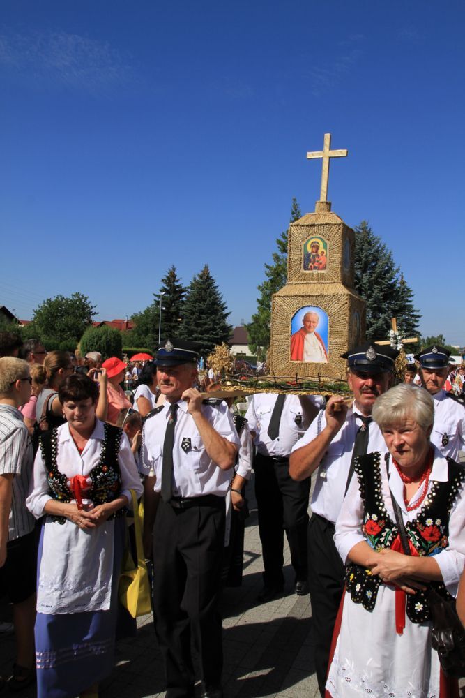 Dożynki diecezjalne w katedrze rzeszowskiej 