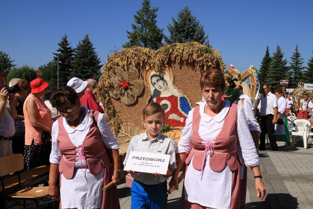 Dożynki diecezjalne w katedrze rzeszowskiej 
