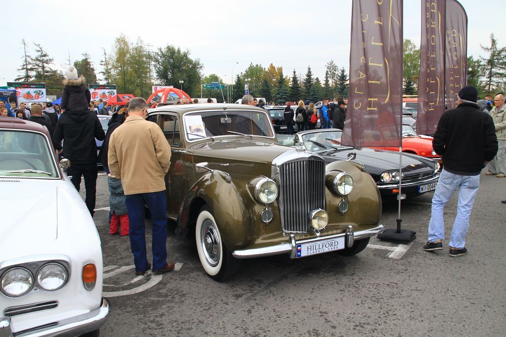 Pokazy driftu na Festiwalu Motoryzacyjnym w Rzeszowie 
