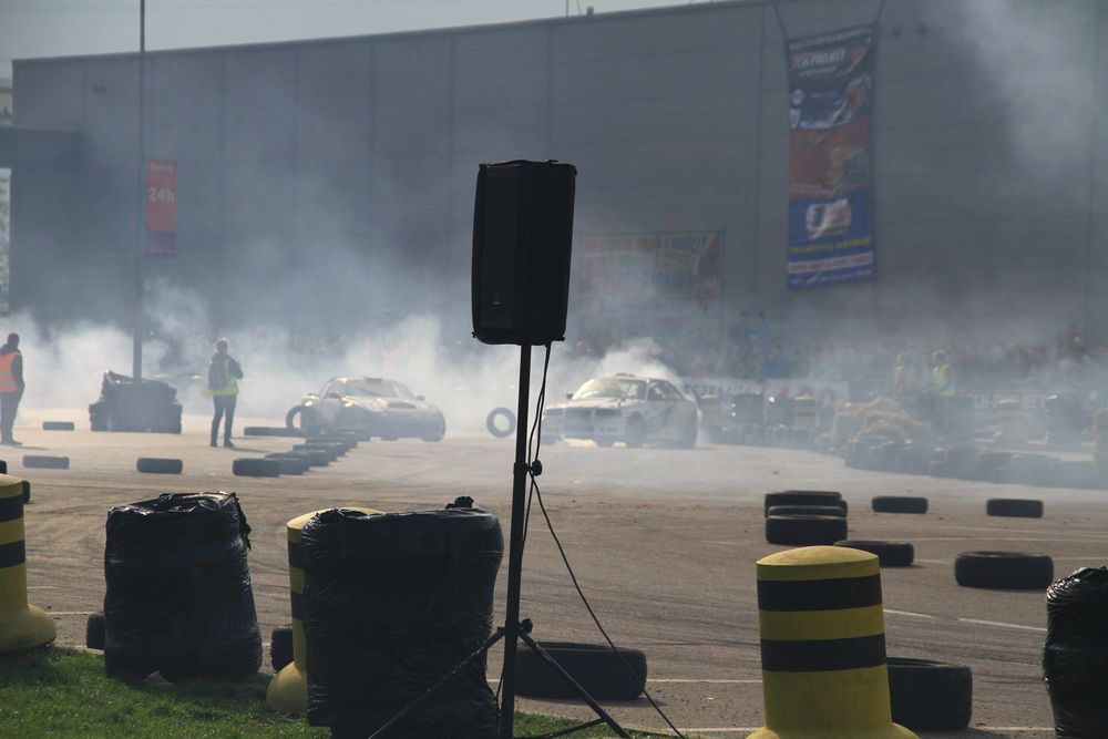 Pokazy driftu na Festiwalu Motoryzacyjnym w Rzeszowie 