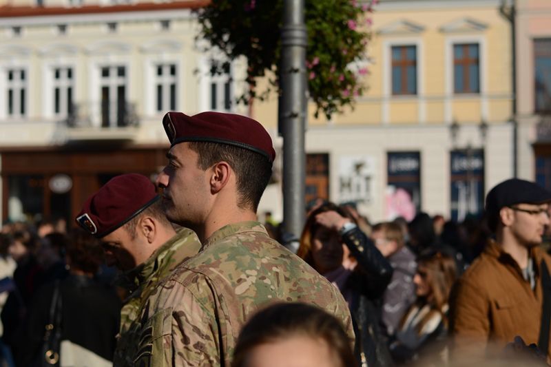 Żołnierze polscy i amerykańscy na Rynku
