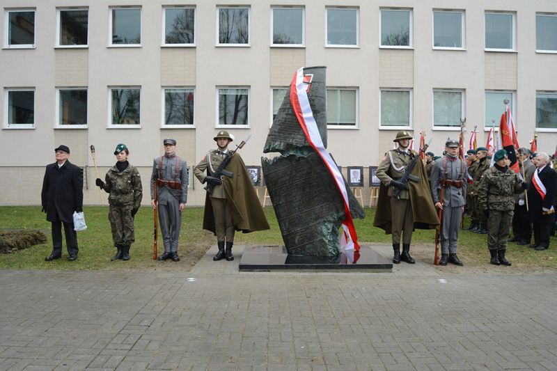 Odsłonięcie pomnika smoleńskiego
