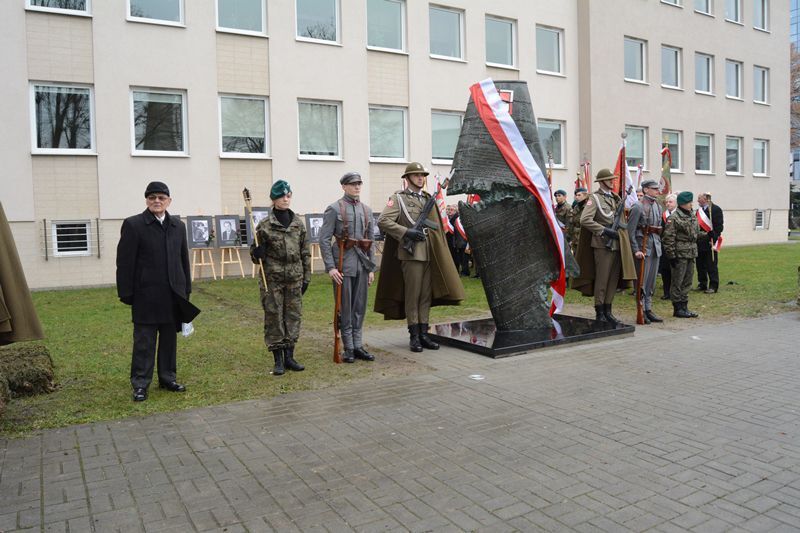 Odsłonięcie pomnika smoleńskiego