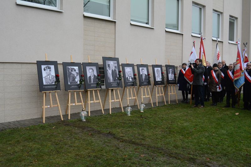 Odsłonięcie pomnika smoleńskiego