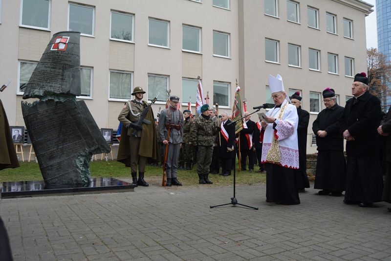 Odsłonięcie pomnika smoleńskiego