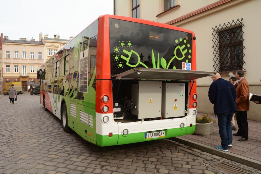 Elektryczny autobus na ulicach Rzeszowa