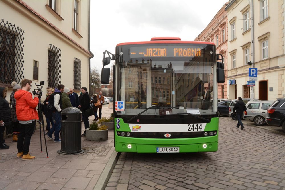 Elektryczny autobus na ulicach Rzeszowa